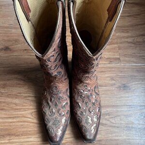 Shyanne Women's Boots Size 7.5